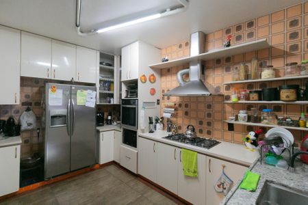 Casa para alugar com 555m², 5 quartos e 10 vagas Casa para alugar com 555m², 5 quartos e 10 vagasCozinha