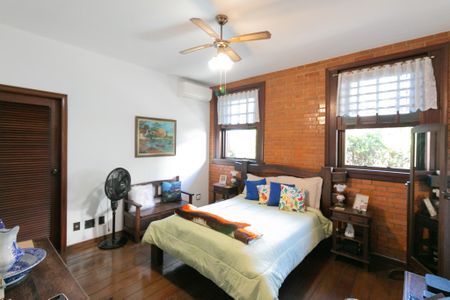 Casa para alugar com 555m², 5 quartos e 10 vagas Casa para alugar com 555m², 5 quartos e 10 vagasQuarto 4