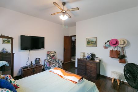 Casa para alugar com 555m², 5 quartos e 10 vagas Casa para alugar com 555m², 5 quartos e 10 vagasQuarto 4