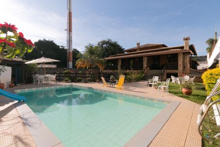 Casa para alugar com 555m², 5 quartos e 10 vagas Casa para alugar com 555m², 5 quartos e 10 vagasÁrea comum