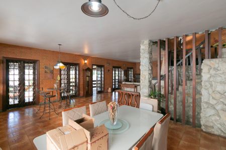 Casa para alugar com 555m², 5 quartos e 10 vagas Casa para alugar com 555m², 5 quartos e 10 vagasSala