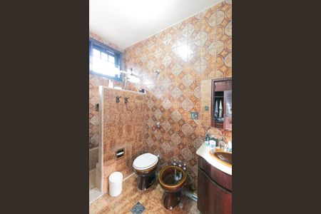 Casa para alugar com 555m², 5 quartos e 10 vagas Casa para alugar com 555m², 5 quartos e 10 vagasBanheiro Suíte 1