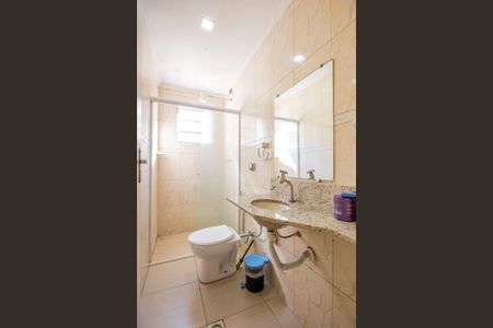 Casa à venda com 310m², 3 quartos e 2 vagas Casa à venda com 310m², 3 quartos e 2 vagasBanheiro 2