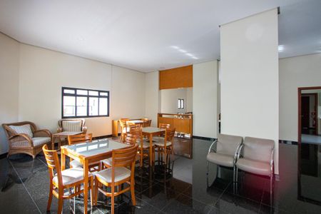 Apartamento à venda com 211m², 4 quartos e 3 vagasÁrea comum - Salão de festas