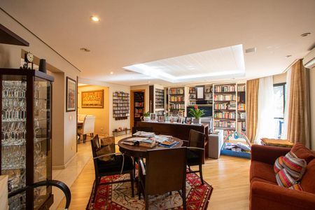 Apartamento à venda com 211m², 4 quartos e 3 vagasSala