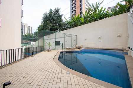 Apartamento à venda com 211m², 4 quartos e 3 vagasÁrea comum - Piscina