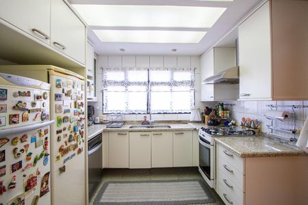 Apartamento à venda com 211m², 4 quartos e 3 vagasCozinha