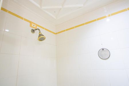 Apartamento à venda com 211m², 4 quartos e 3 vagasBanheiro da Suíte 1