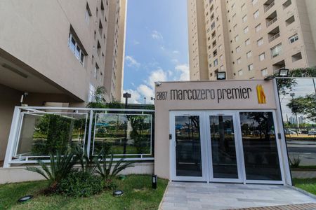 Apartamento à venda com 65m², 2 quartos e 1 vagaFachada e portaria