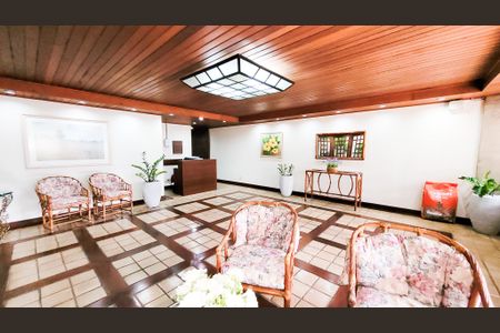 Apartamento à venda com 75m², 2 quartos e 1 vagaHall social