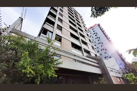 Apartamento à venda com 75m², 2 quartos e 1 vagaFachada