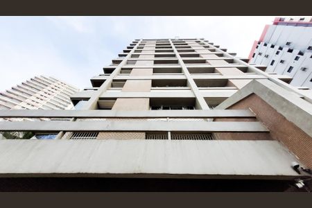 Apartamento à venda com 75m², 2 quartos e 1 vagaFachada