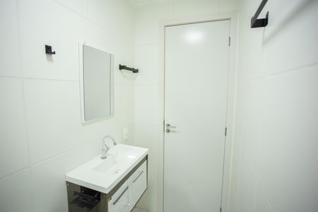 Apartamento para alugar com 32m², 2 quartos e sem vaga Apartamento para alugar com 32m², 2 quartos e sem vagaBanheiro