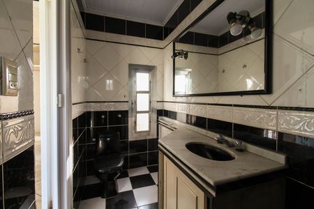 Casa para alugar com 129m², 4 quartos e 1 vaga Casa para alugar com 129m², 4 quartos e 1 vagaBanheiro da Suíte