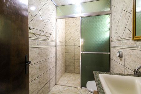 Casa para alugar com 129m², 4 quartos e 1 vaga Casa para alugar com 129m², 4 quartos e 1 vagaBanheiro