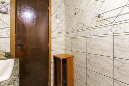 Casa para alugar com 129m², 4 quartos e 1 vaga Casa para alugar com 129m², 4 quartos e 1 vagaBanheiro