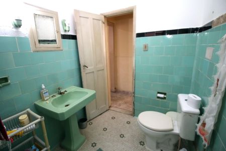 Casa para alugar com 110m², 2 quartos e sem vagaBanheiro