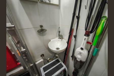 Apartamento à venda com 62m², 1 quarto e 1 vagaBanheiro de serviço