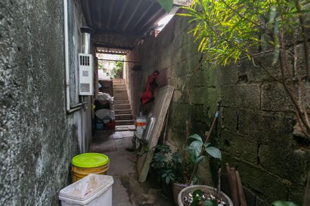 Casa à venda com 200m², 6 quartos e 2 vagas Casa à venda com 200m², 6 quartos e 2 vagasÁrea de Serviço