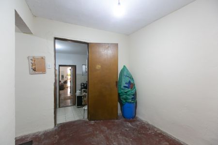 Casa à venda com 200m², 6 quartos e 2 vagas Casa à venda com 200m², 6 quartos e 2 vagasQuarto 4