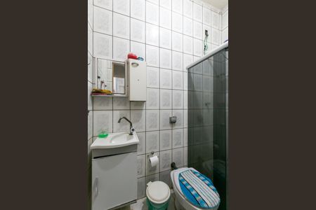 Casa à venda com 200m², 6 quartos e 2 vagas Casa à venda com 200m², 6 quartos e 2 vagasBanheiro 2