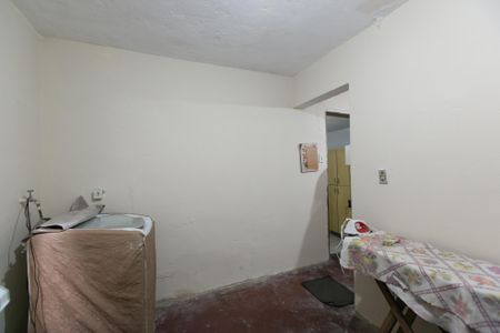 Casa à venda com 200m², 6 quartos e 2 vagas Casa à venda com 200m², 6 quartos e 2 vagasQuarto 5