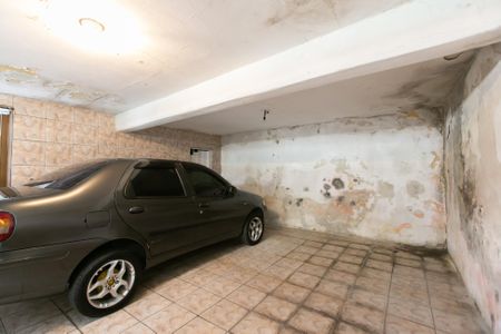 Casa à venda com 200m², 6 quartos e 2 vagas Casa à venda com 200m², 6 quartos e 2 vagasGaragem