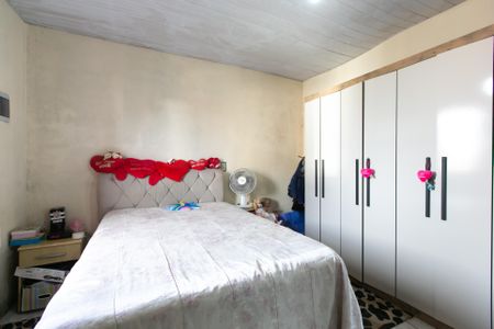 Casa à venda com 200m², 6 quartos e 2 vagas Casa à venda com 200m², 6 quartos e 2 vagasSuíte