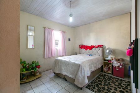 Casa à venda com 200m², 6 quartos e 2 vagas Casa à venda com 200m², 6 quartos e 2 vagasSuíte