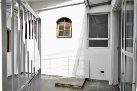 Casa para alugar com 42m², 2 quartos e sem vaga Casa para alugar com 42m², 2 quartos e sem vagaEntrada