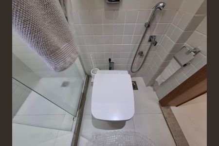 Apartamento à venda com 130m², 3 quartos e sem vagaBanheiro de serviço