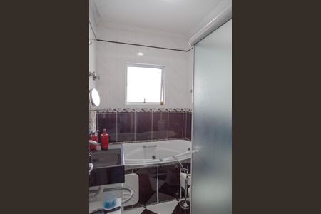 Casa à venda com 216m², 3 quartos e 4 vagas Casa à venda com 216m², 3 quartos e 4 vagasBanheiro da Suíte 1