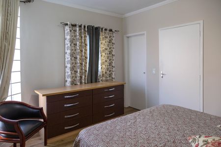 Casa à venda com 216m², 3 quartos e 4 vagas Casa à venda com 216m², 3 quartos e 4 vagasSuíte 1