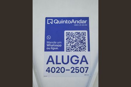 Casa à venda com 216m², 3 quartos e 4 vagas Casa à venda com 216m², 3 quartos e 4 vagasPlaca