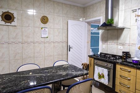 Casa à venda com 216m², 3 quartos e 4 vagas Casa à venda com 216m², 3 quartos e 4 vagasCozinha