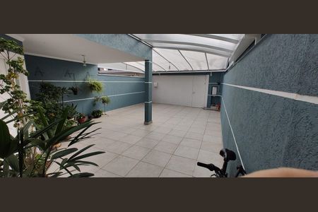 Casa à venda com 216m², 3 quartos e 4 vagas Casa à venda com 216m², 3 quartos e 4 vagasGaragem