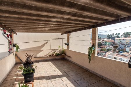 Casa à venda com 116m², 2 quartos e 1 vagaÁrea de Serviço