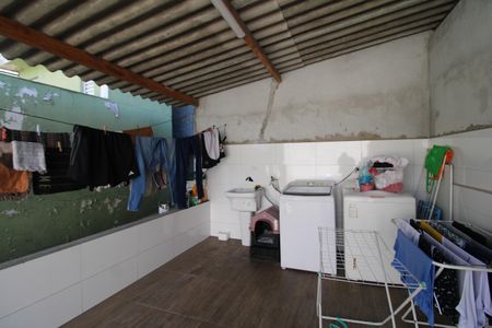 Casa à venda com 150m², 3 quartos e 1 vagaÁrea de Serviço