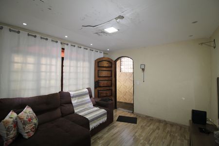 Casa à venda com 150m², 3 quartos e 1 vagaSala