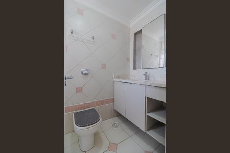 Casa à venda com 283m², 4 quartos e 4 vagas Casa à venda com 283m², 4 quartos e 4 vagasBanheiro da Suíte 3