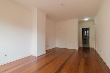 Casa à venda com 283m², 4 quartos e 4 vagas Casa à venda com 283m², 4 quartos e 4 vagasSuíte 1