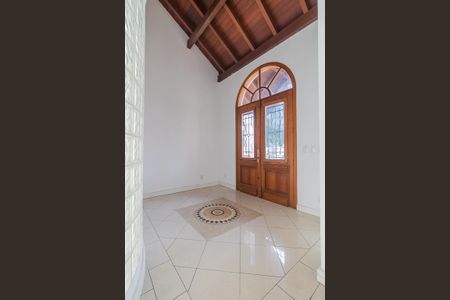 Casa à venda com 283m², 4 quartos e 4 vagas Casa à venda com 283m², 4 quartos e 4 vagasSala