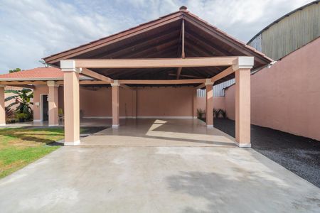 Casa à venda com 283m², 4 quartos e 4 vagas Casa à venda com 283m², 4 quartos e 4 vagasÁrea Externa