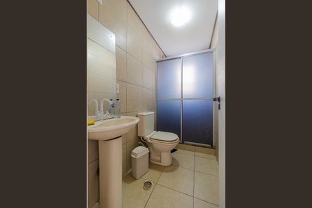 Casa à venda com 283m², 4 quartos e 4 vagas Casa à venda com 283m², 4 quartos e 4 vagasBanheiro Social