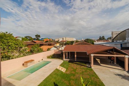 Casa à venda com 283m², 4 quartos e 4 vagas Casa à venda com 283m², 4 quartos e 4 vagasVaranda da Suíte 3