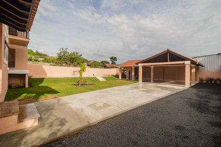 Casa à venda com 283m², 4 quartos e 4 vagas Casa à venda com 283m², 4 quartos e 4 vagasÁrea Externa