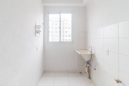 Apartamento para alugar com 49m², 2 quartos e 1 vaga Apartamento para alugar com 49m², 2 quartos e 1 vagaCozinha e Área de Serviço
