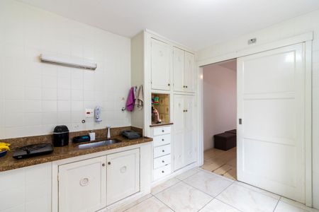 Casa à venda com 158m², 3 quartos e 3 vagasCozinha