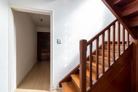 Casa à venda com 158m², 3 quartos e 3 vagasEscada