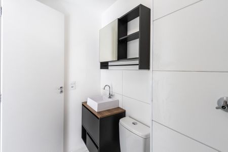 Apartamento à venda com 38m², 2 quartos e sem vaga Apartamento à venda com 38m², 2 quartos e sem vagaBanheiro